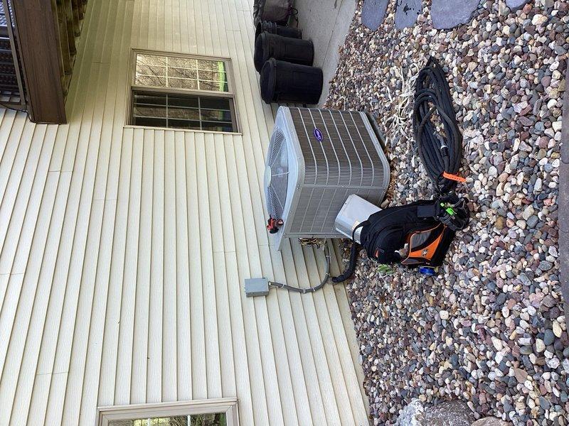 Completed preventive maintenance agreement service on residential air conditioning system. Upon arrival, performed comprehensive AC maintenance inspection and found unit operating in good working order. Exterior condenser unit inspected, including cooling fins, refrigerant lines, electrical connections, and mounting. All components functioning properly with no issues identified. System ready for continued operation.