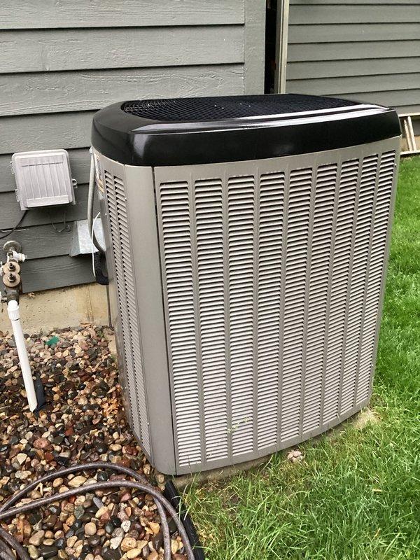 Completed comprehensive air conditioning tune-up maintenance on residential split system. Performed standard preventive maintenance procedures on both indoor and outdoor units, including inspection of refrigerant lines, filter drier, and copper piping connections. All system components operating within normal parameters upon completion.