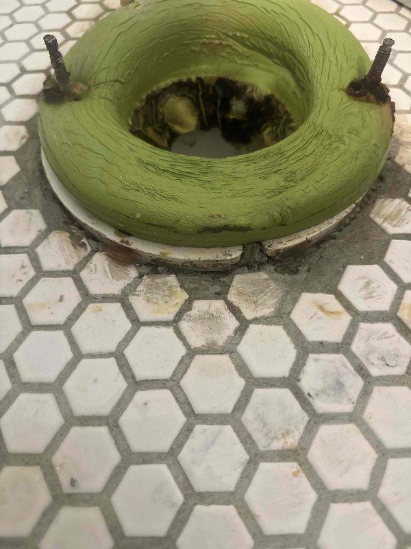 Responded to a leaking toilet with water seeping from the base. Upon inspection, identified a failed wax foam ring as the primary cause of the leak, along with a cracked flush valve requiring replacement. Ordered the necessary flush valve component and will return to complete the rebuild, install the new flush valve, and replace the wax ring to restore proper seal and function.