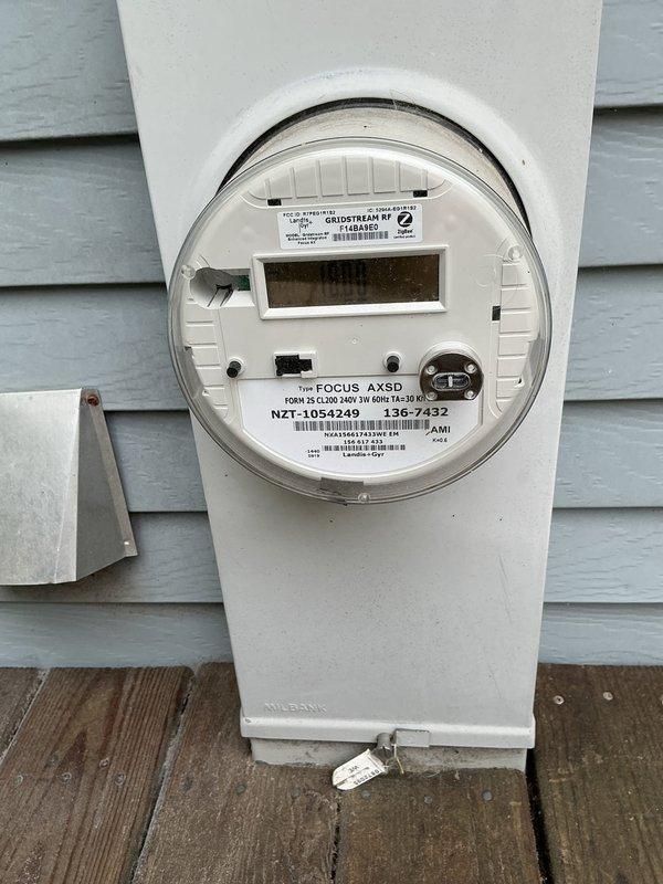 Performed site evaluation of 16-year-old Bryant air conditioning system (Model: 123ANA036000BCAA, Serial: 2609E20325) to provide generator options estimate. Verified equipment specifications and assessed electrical service infrastructure including utility meter and exterior electrical connections. Documented existing system configuration and provided replacement generator recommendations based on current electrical service capacity.