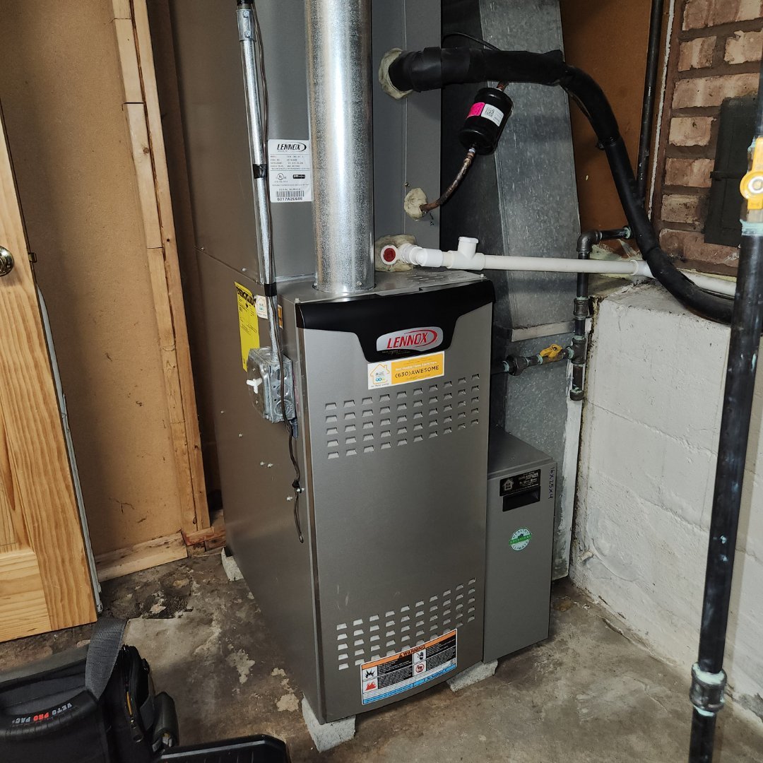 Bloomingdale, IL - Furnace, repair on a Lennox heating system.
Found furnace to have a bad ignitor  Bloomingdale, IL - Furnace, repair on a Lennox heating system.
Found furnace to have a bad ignitor