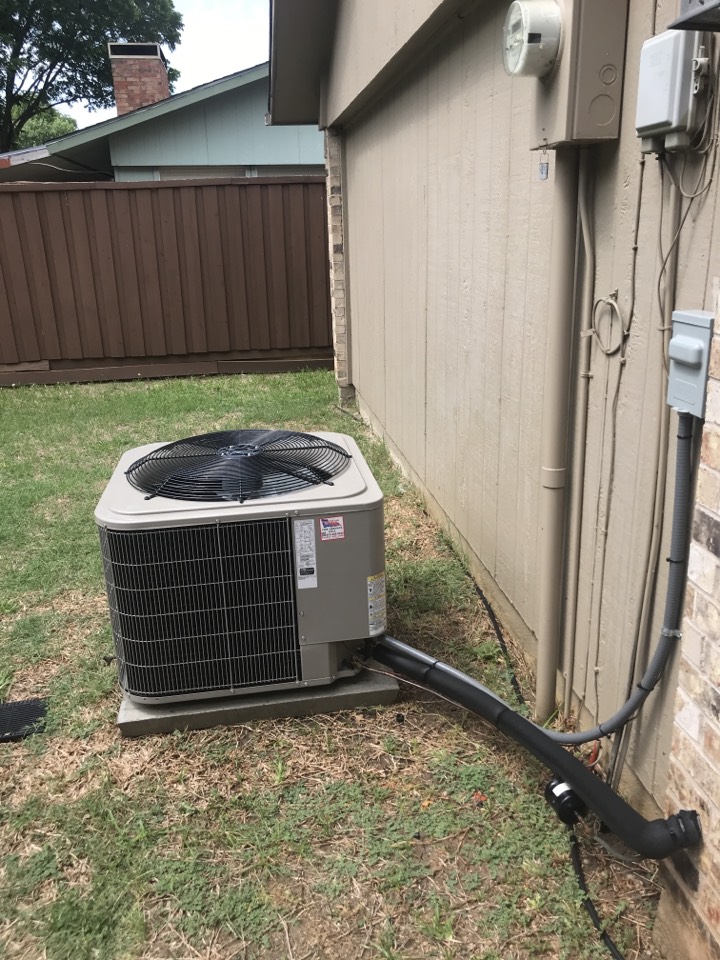 Servicing a Bryant ac unit for our customer in Carrollton, TX. 