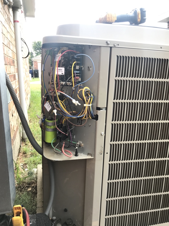 Repairing a Bryant Evolution air conditioning unit for our customer in Frisco, TX. 