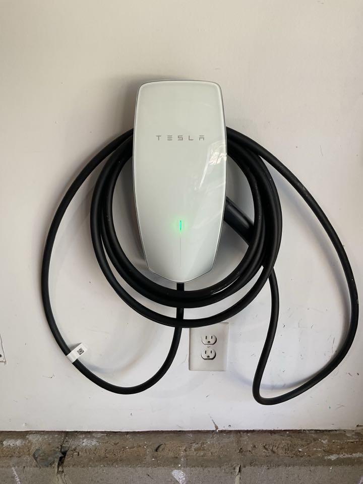 Just got a new electric vehicle? NC Express Services partners directly with Duke to provide top-quality EV charger installations at the best possible price!