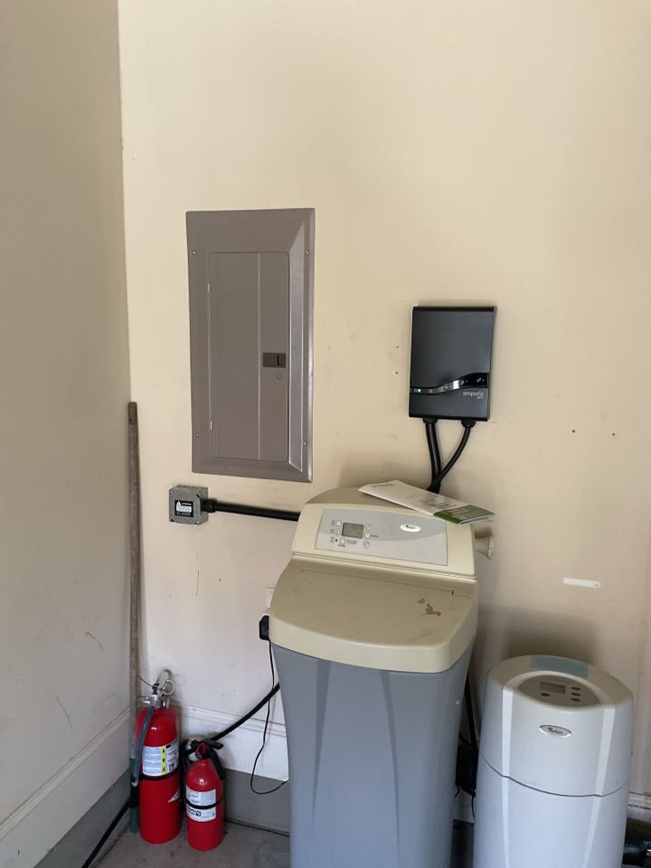 Just got a new electric vehicle? NC Express Services partners directly with Duke to provide top-quality EV charger installations at the best possible price!