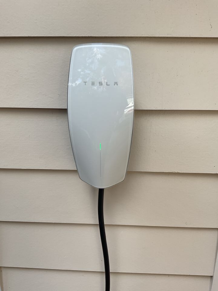 Just got a new electric vehicle? NC Express Services partners directly with Duke to provide top-quality EV charger installations at the best possible price!