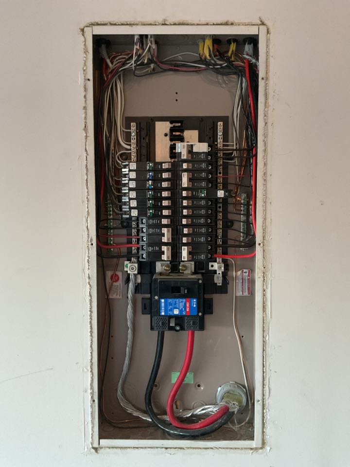 Emergency troubleshoot and replace bad breaker