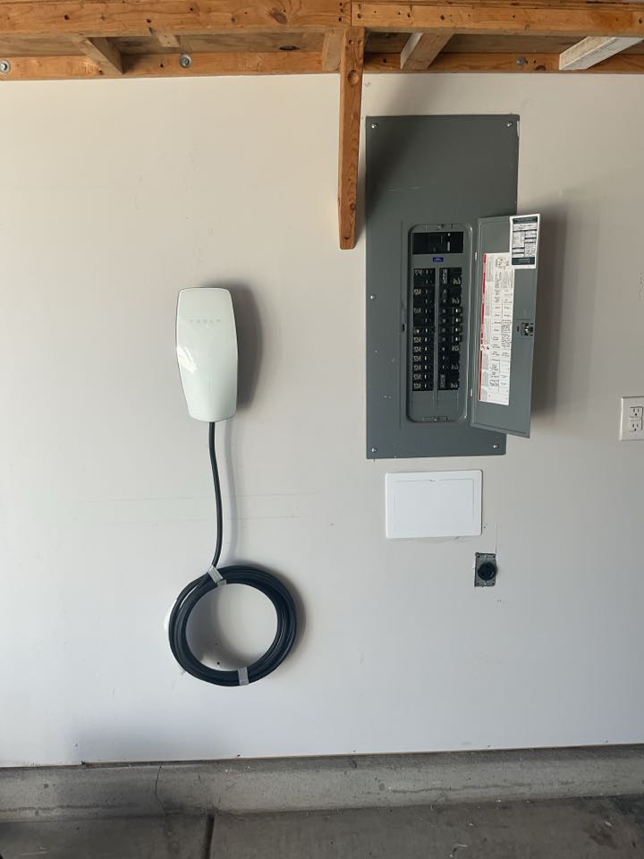 Just got a new electric vehicle? NC Express Services partners directly with Duke to provide top-quality EV charger installations at the best possible price!