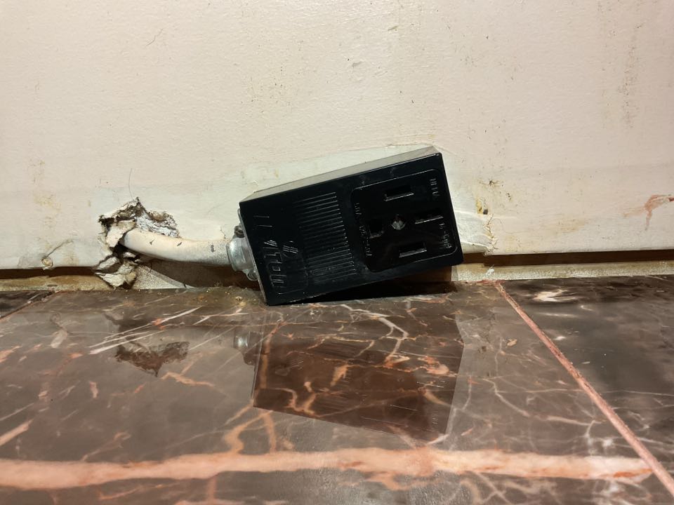 Checked the wiring for an oven this morning after the oven caught fire last week!