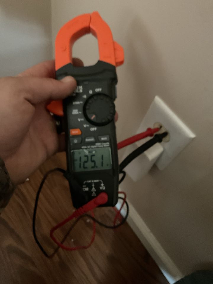 Back stabbed outlet power restore