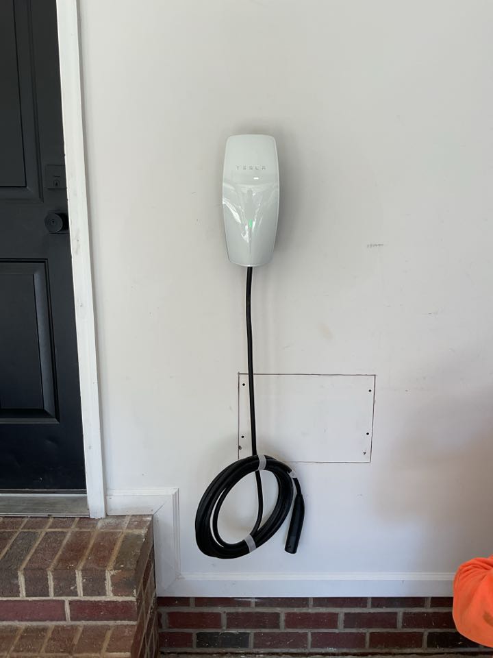 Just got a new electric vehicle? NC Express Services partners directly with Duke to provide top-quality EV charger installations at the best possible price!