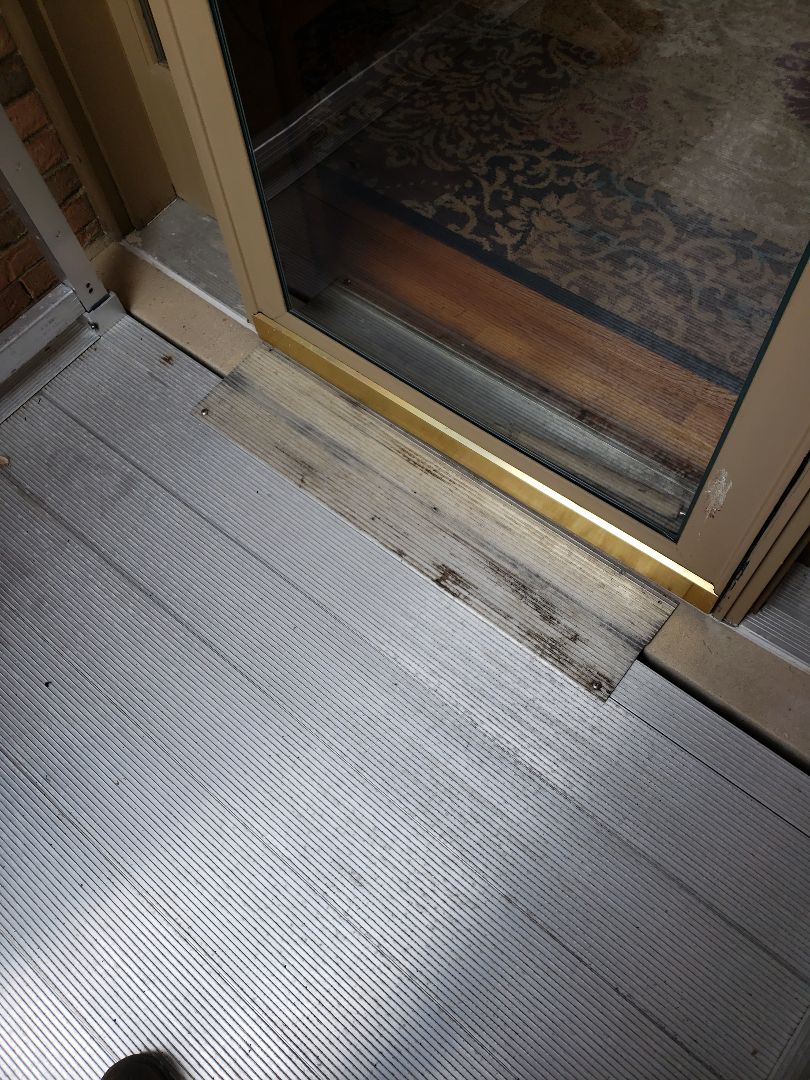 Placed a flat plate over the platform to fill the gap