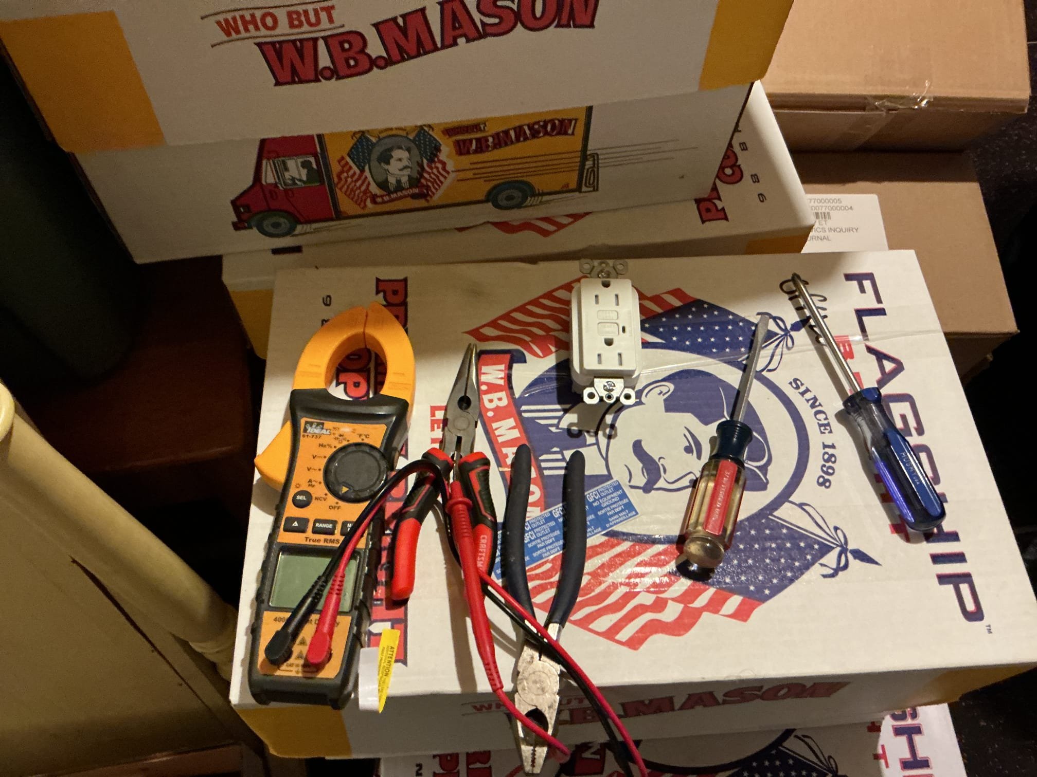 This solution includes the repair to the 2gang switch box in the office area.
We have repaired the 2gang switch box in the office area.