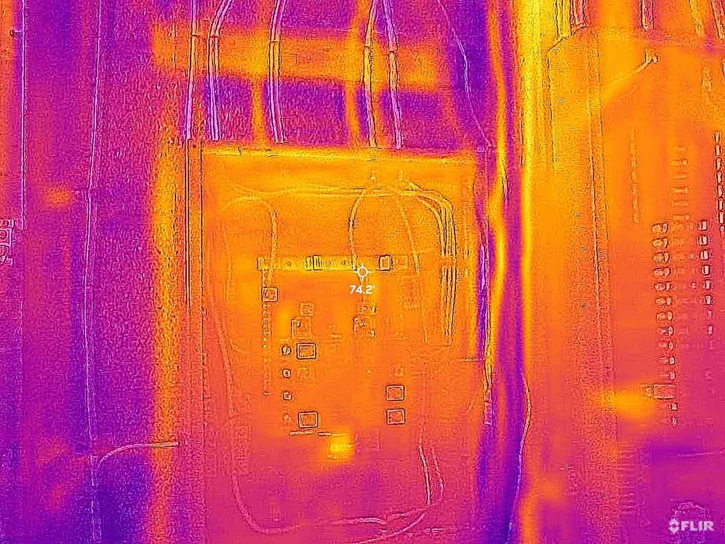 This solution includes the installation of 3 hardwired combo detectors in the home, one per floor.
We have installed the 3 combo detectors in the home.