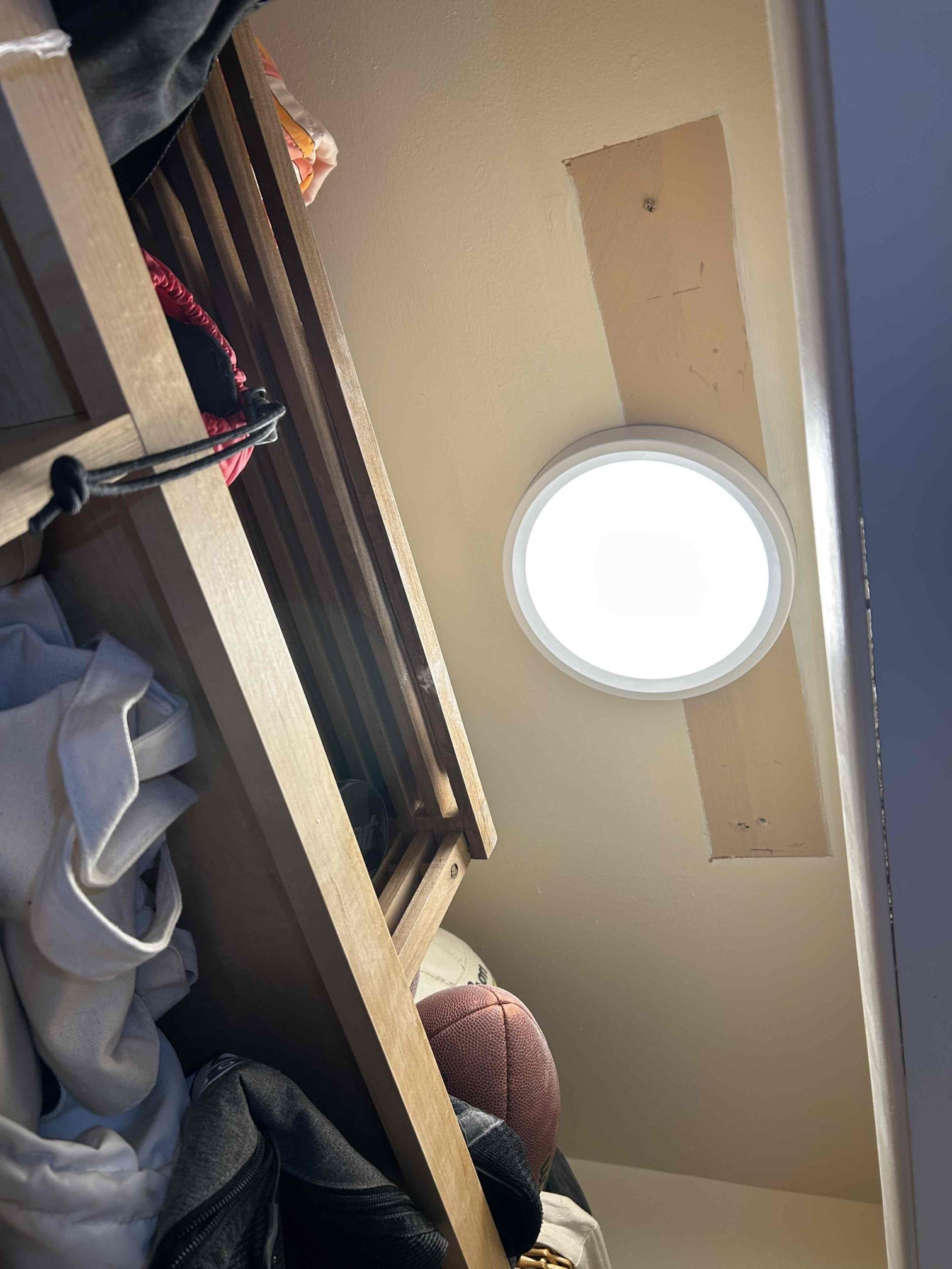 Replace customer supplied light in closet