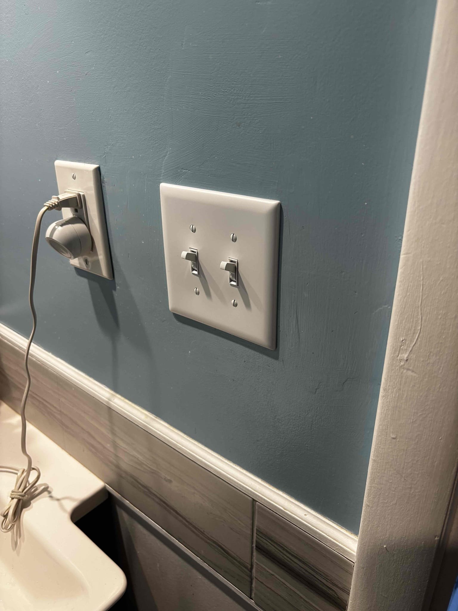 Replace bathroom exhaust fan
Replace old fan control switch