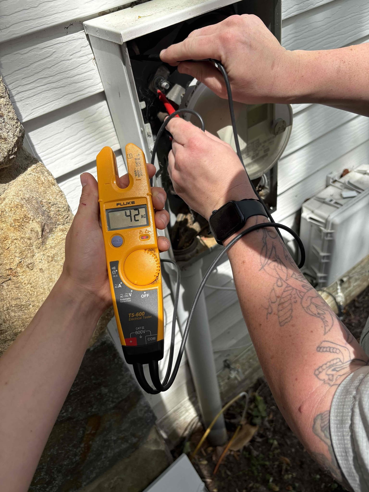 Today’s visit was for a partial power loss to the home, some circuits were receiving power and others weren’t. We tested the voltage at the panel and found an unbalanced load on the 2 legs. Combined they were getting 240v, but separate 1 was getting 40v and the other had 200v. This is a power company issue, nothing we can fix. 