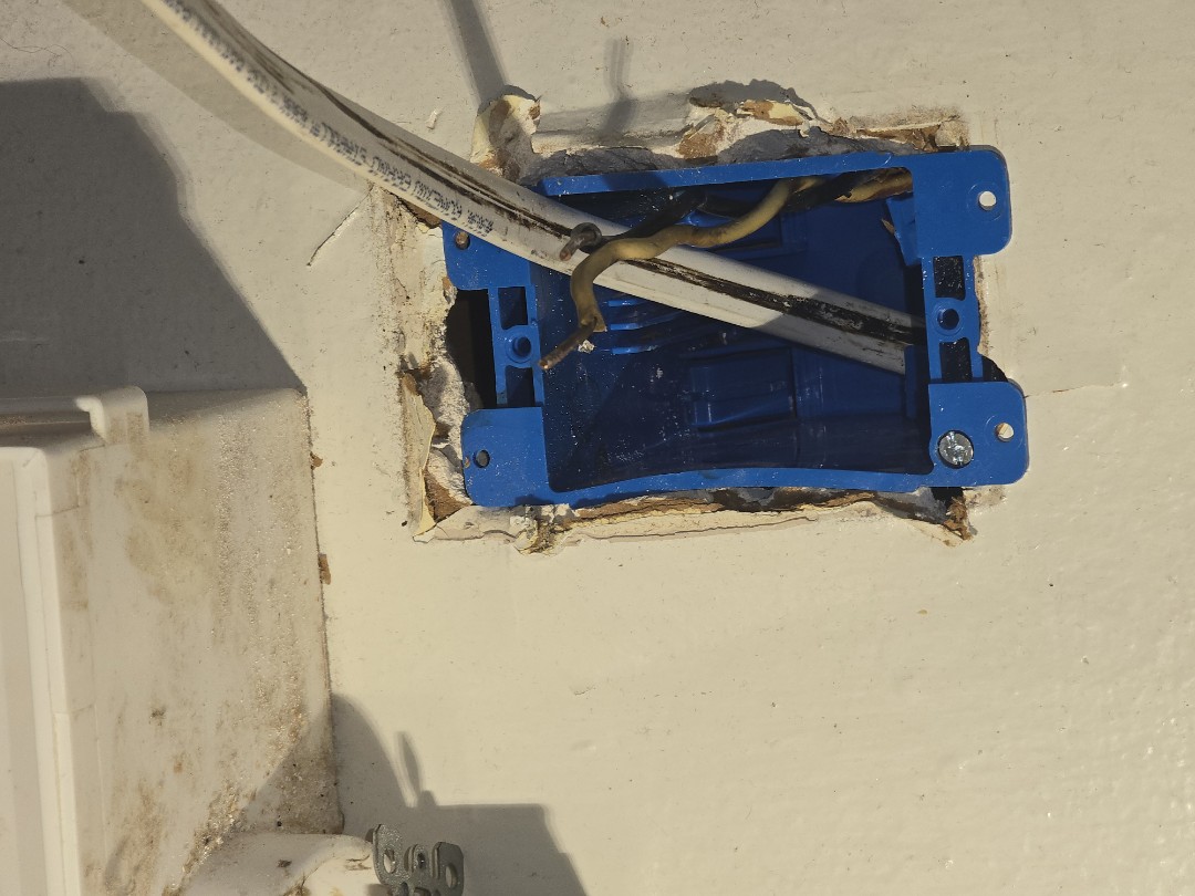 electrical needed
get dem shorts fixed son 
