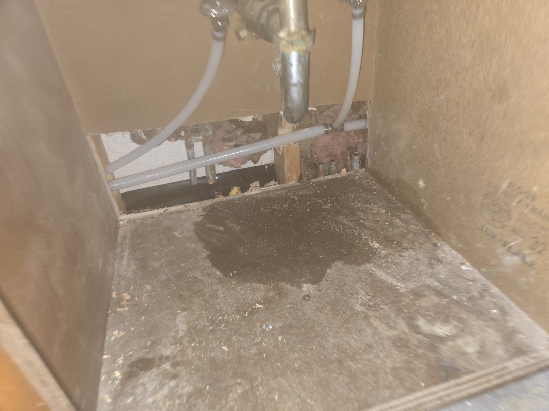 plumber needed 
got that water leak 
we GOT THE FIX SON