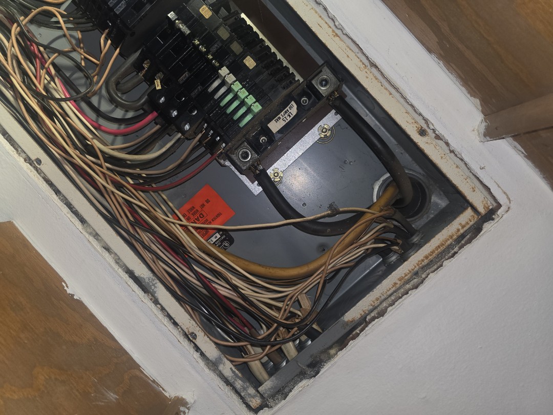 eletricion needed 
we got you let us take care of that old wore out breaker panel 