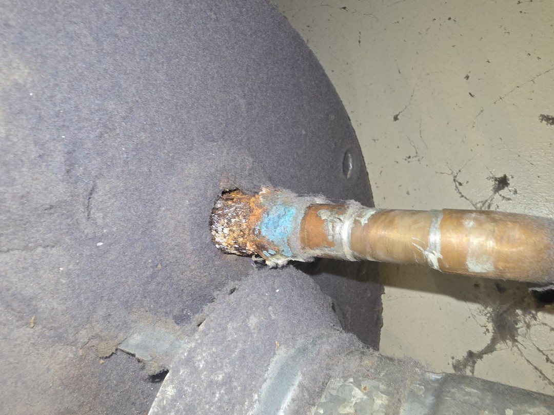 plumber needed 
weater heaters we fix um fo sho