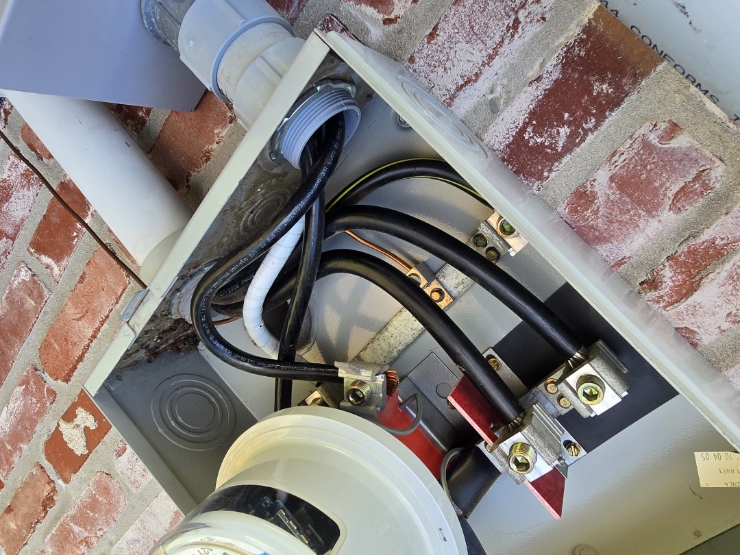 eletricion needed 
panels weather heads sparks smoke call a pro