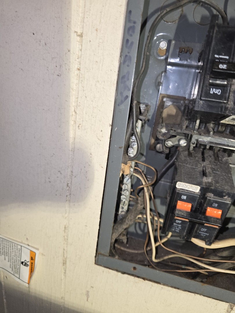 eletricion needed 

nreaker panels smell burning or smoke fuse boxes all that we got cha
