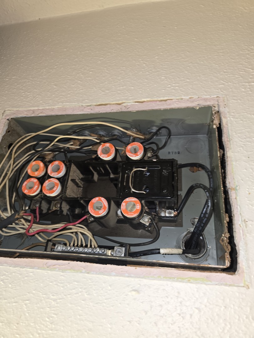 eletricion needed 
The breakers plugs switches, surge protection generators. We do it all, give us a call