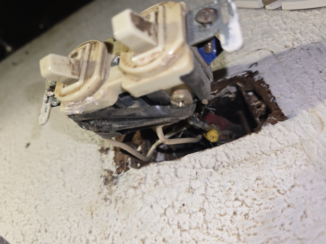 eletricion needed 
The breakers plugs switches, surge protection generators. We do it all, give us a call