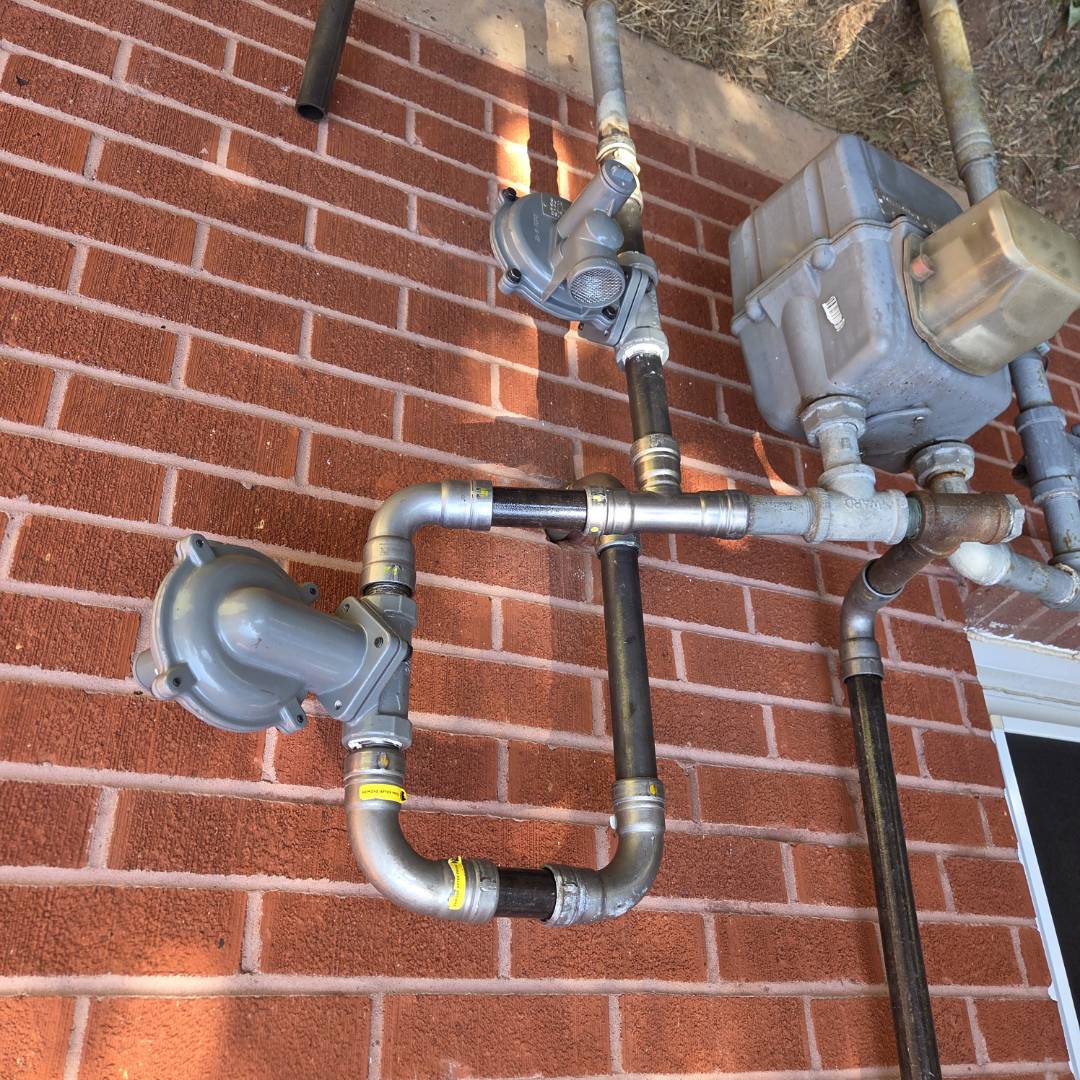 Gas regulators
