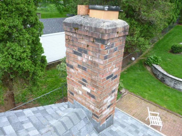 We found spalled chimney brick and a missing cap during a chimney inspection at a Berlin, CT home. We performed a roof up rebuild, including drip edge, new flashing, crown, and caps.
