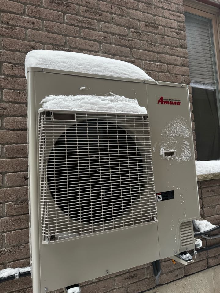 Servicing an Amana heat pump for a family in the Grand River South area of Kitchener