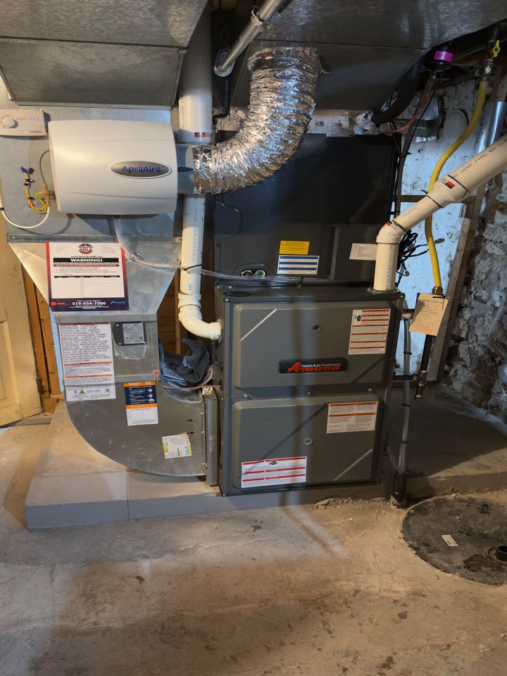 Amana Heat Pump & furnace installation for a family in New Hamburg