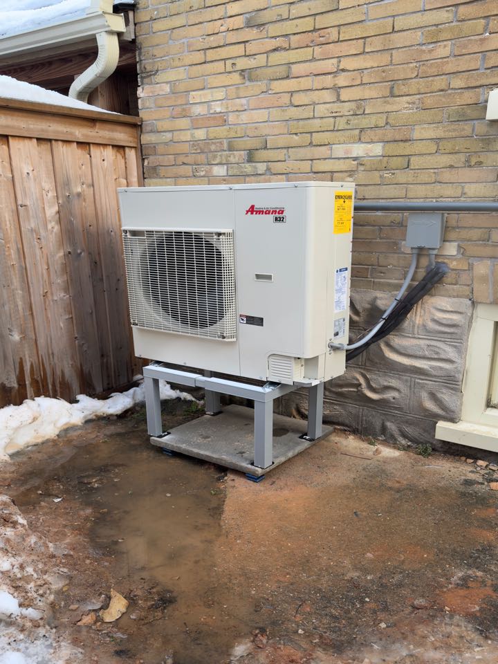 Amana Heat Pump & furnace installation for a family in New Hamburg