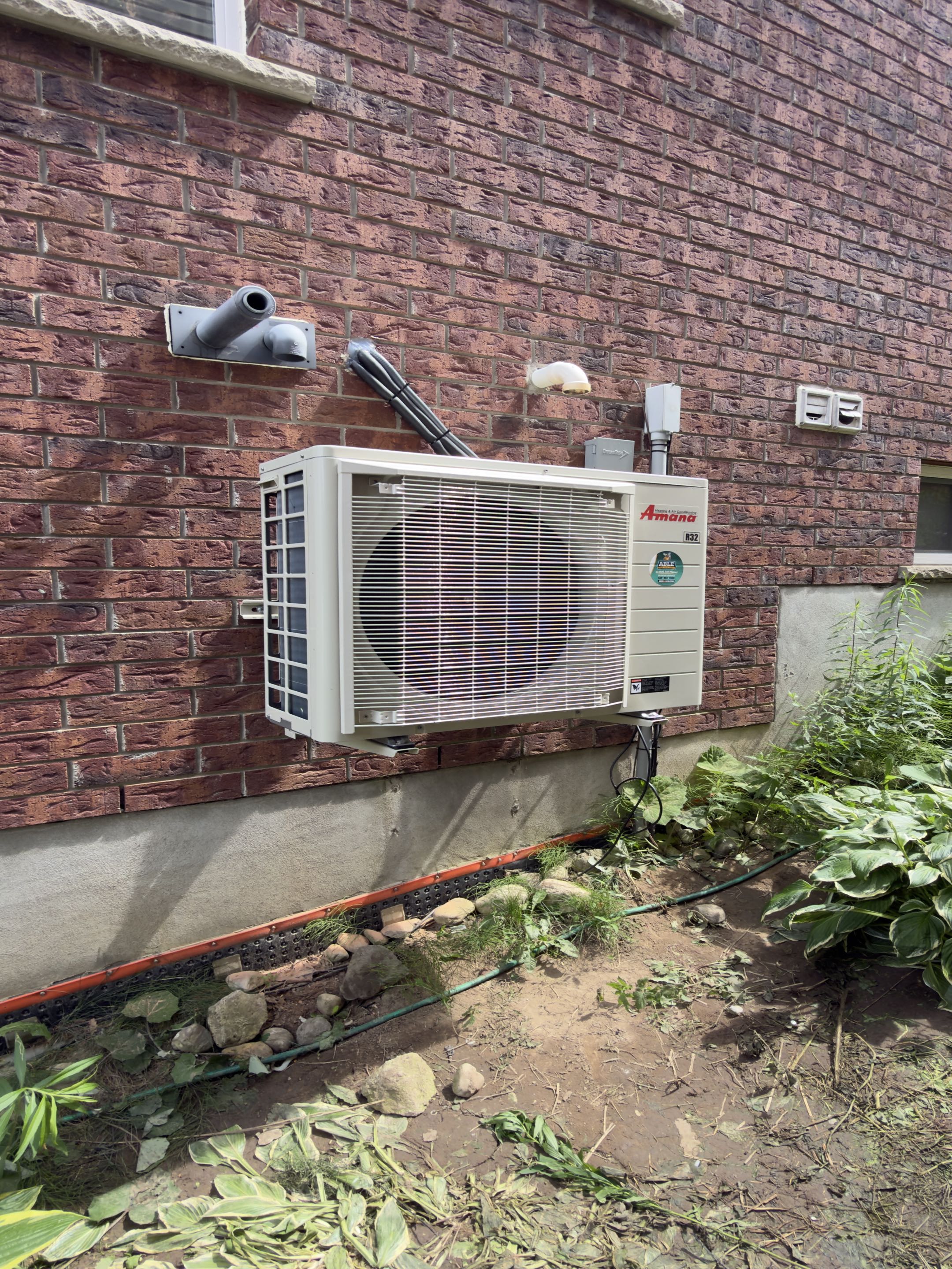 New Amana Heat Pump and furnace installation for a family in Waterloo