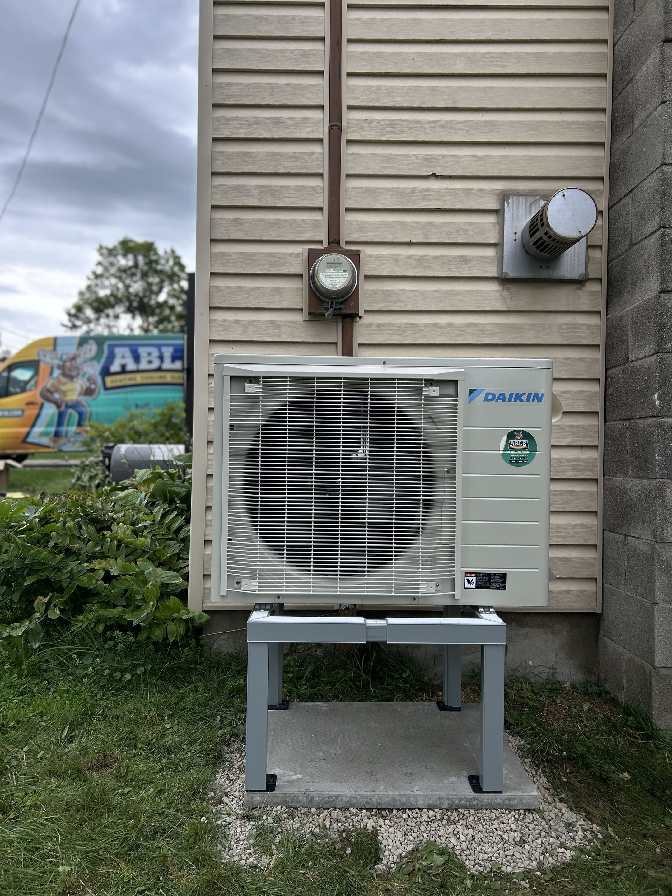 Heat pump installation 