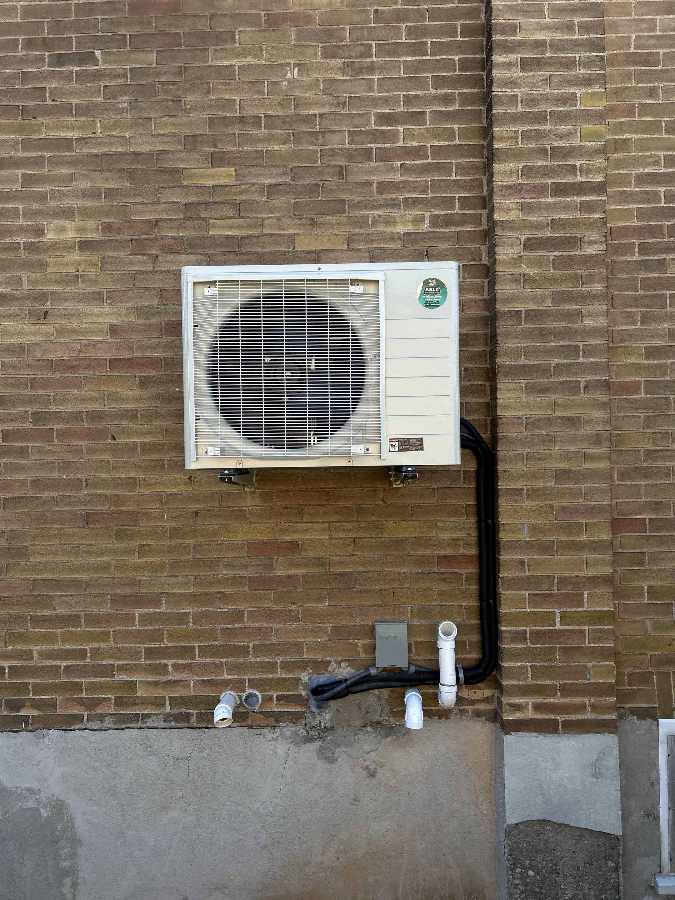 Heat pump installation 