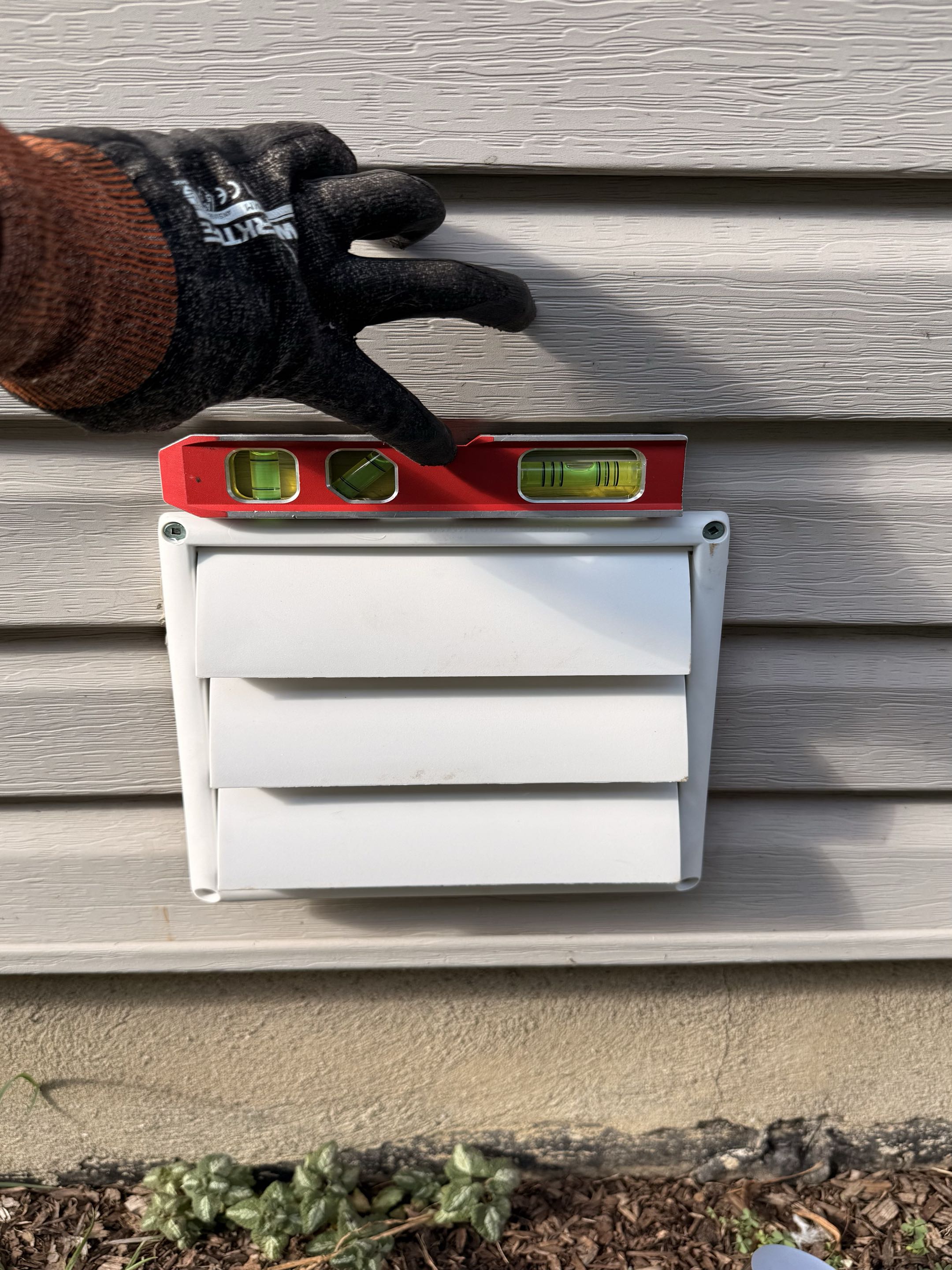 Another job completed! Replaced the HRV flex duct and outdoor installation kit. Everything is properly installed, secured, and working great. Happy customer!