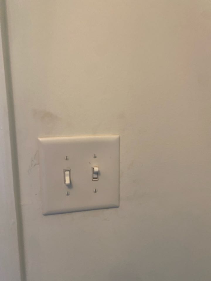 -Troubleshoot 3-way switches that control foyer chandelier. -Troubleshoot 3-way switches that control foyer chandelier.
