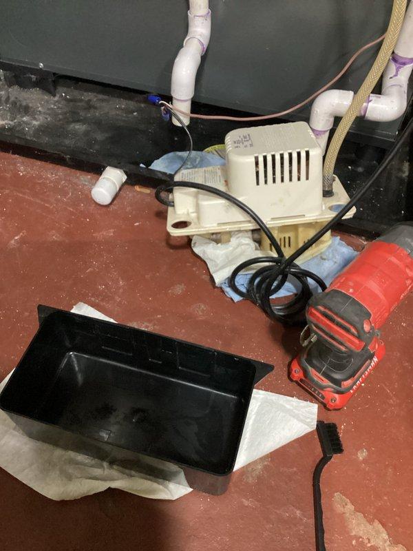 Completed annual heating system maintenance on EnergiAir furnace (WT 05-2032, CM: 2025). Inspected condensate pump system with proper PVC connections and functionality. No issues found with the heating unit; system is operating within normal parameters. No humidifier present on system.