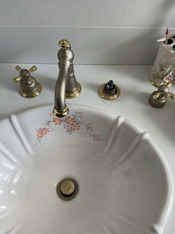 Responded to customer call regarding leaks in bathroom sink and kitchen sink. Performed inspection of both fixtures and identified faulty seals at connection points. Completed repairs by replacing gaskets and tightening connections at both locations, then tested to confirm proper function with no further leakage.