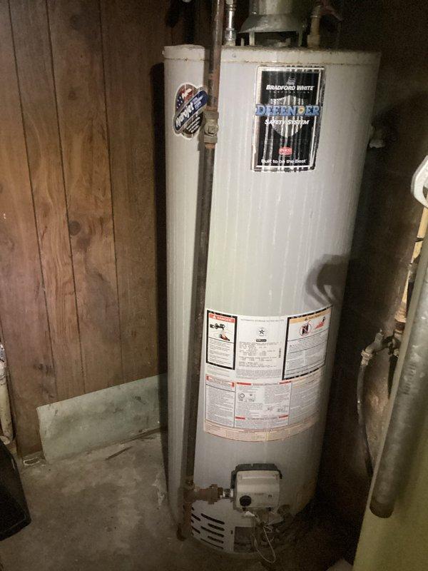 Completed annual heating tune-up on unidentified furnace (approximately 3 years old) with no humidifier present. System was inspected and serviced according to maintenance protocol with all components functioning properly. Customer was advised of proper system maintenance requirements.