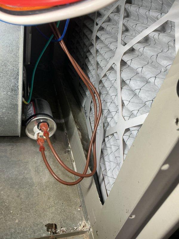 Performed annual heating maintenance on 14-year-old Gibson furnace. Inspected and cleaned filter assembly and electrical connections. System is functioning properly with no issues noted to the humidifier.