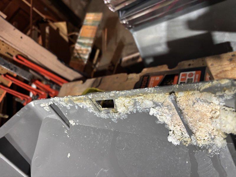 Performed comprehensive FSTU on 6-year-old Bryant furnace, including thorough cleaning of accumulated dust and debris from housing components. Serviced attached humidifier and replaced filter as requested, ensuring optimal system performance and efficiency.