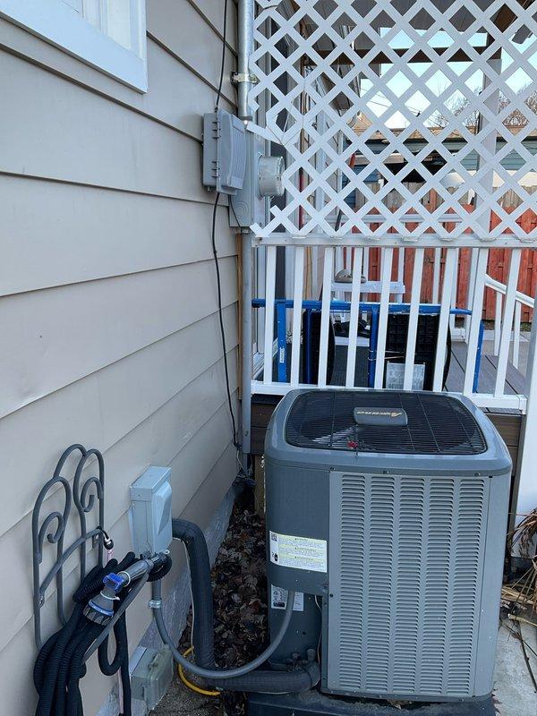 Completed estimate for a 150A to 200A electrical panel upgrade and backup generator installation. Inspected existing service panel mounted on exterior wall adjacent to HVAC equipment. Evaluated basement utility area for generator connection routing and assessed proper placement options for the new equipment.
