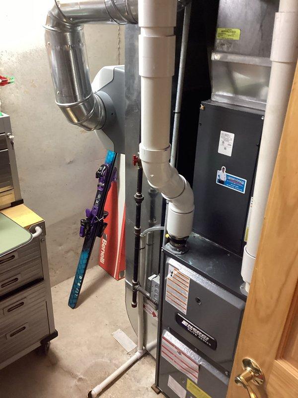 Performed annual heating maintenance on 10-year-old EnergiAir furnace with attached humidifier system. Completed full tune-up inspection of furnace components, ductwork, and ventilation system. Verified proper operation of humidifier and checked all connections between heating system and water heater.