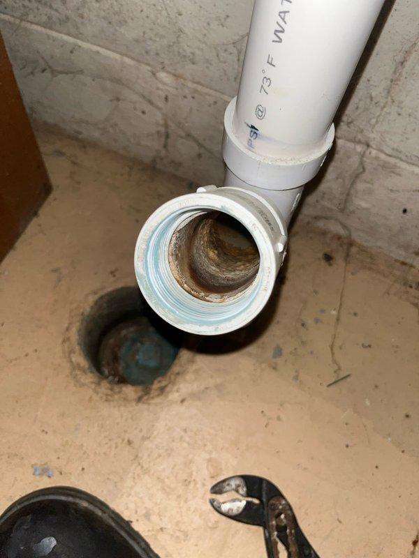 Responded to kitchen sink drainage issue. Upon inspection, cleared clog from drain line and verified proper water flow through the system. Tested drainage functionality and confirmed complete restoration of normal operation.