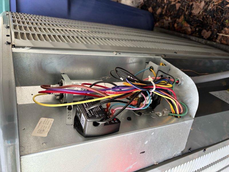 Completed annual cooling maintenance on 2021 EnergiAir system under 1-year warranty coverage. Performed comprehensive AC tune-up including inspection of capacitor, Observer control module, and all electrical connections within the condenser unit. All wiring connections, relay components, and control assemblies verified secure and functioning properly with no deficiencies noted.