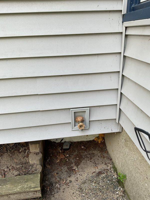 Responded to service call for two exterior hose bibs requiring repair or replacement and an active leak at the kitchen faucet. Inspected both outdoor spigots mounted on vinyl siding, assessed condition and functionality, and performed necessary repairs to restore proper operation. Addressed leaking kitchen faucet with chrome single-handle design by diagnosing source of leak and completing repairs to eliminate water loss and restore full functionality.