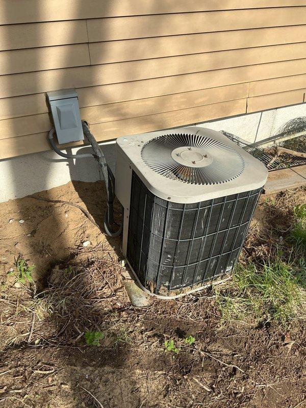 Conducted comprehensive evaluation of residential HVAC system for non-operational air conditioning unit. Performed visual inspection of outdoor condensing unit and indoor mechanical equipment, documented existing system conditions through photographic assessment, and prepared detailed estimate for furnace and air conditioning replacement options.